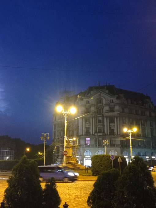 ARCHITECTURAL ISOMETRIC MODEL transformation - original input image showing the starting point